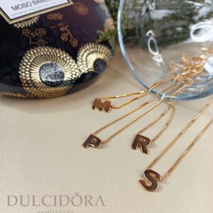 Colar Letras